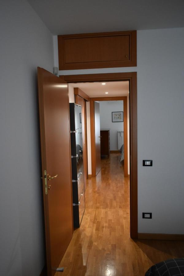 House Promenade Santa Giulia Apartment Milano Ngoại thất bức ảnh