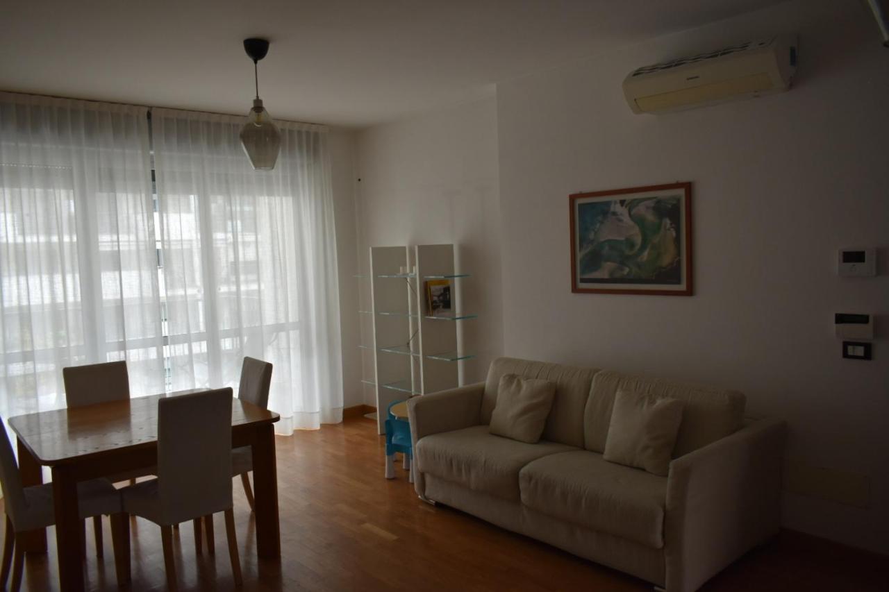 House Promenade Santa Giulia Apartment Milano Ngoại thất bức ảnh